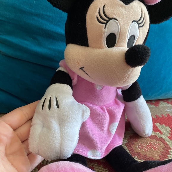 💗Minnie mouse stuffed animal plush toy💗 - Picture 4 of 11